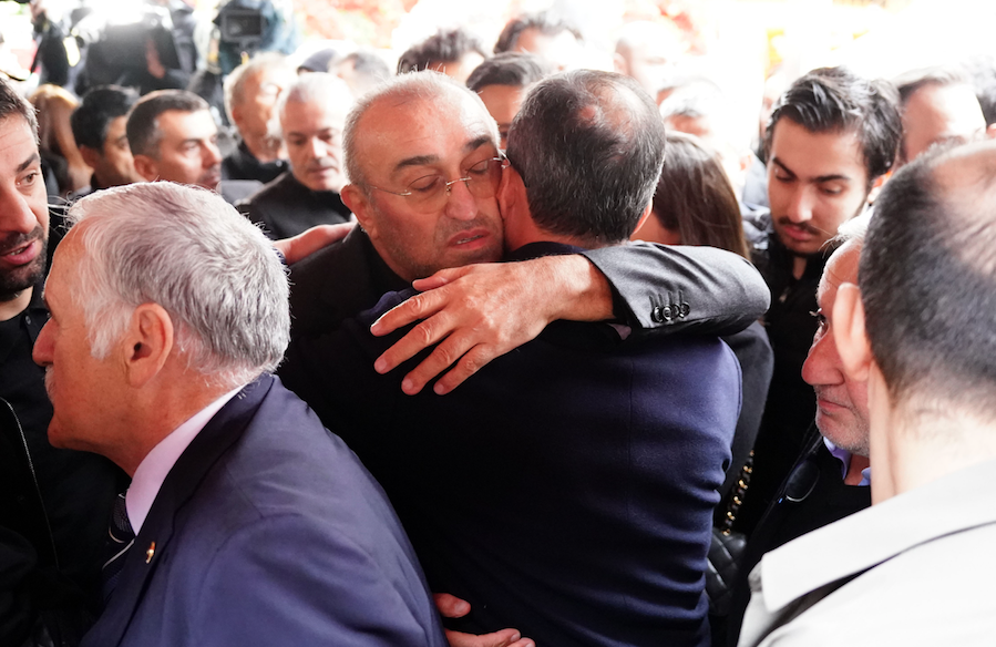 Abdurrahim Albayrak'ın torunu Batuhan Bostancı gözyaşları içinde son yolculuğuna uğurlandı 9