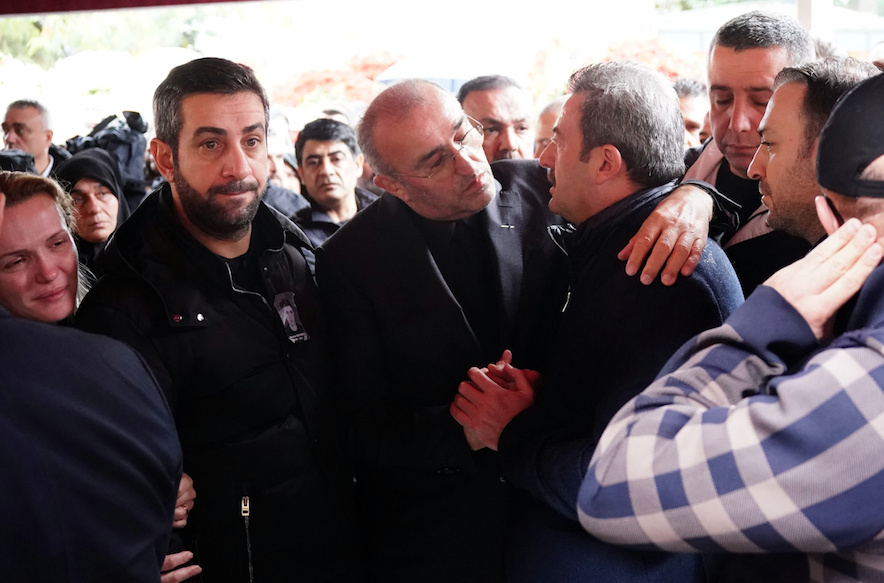 Abdurrahim Albayrak'ın torunu Batuhan Bostancı gözyaşları içinde son yolculuğuna uğurlandı 12