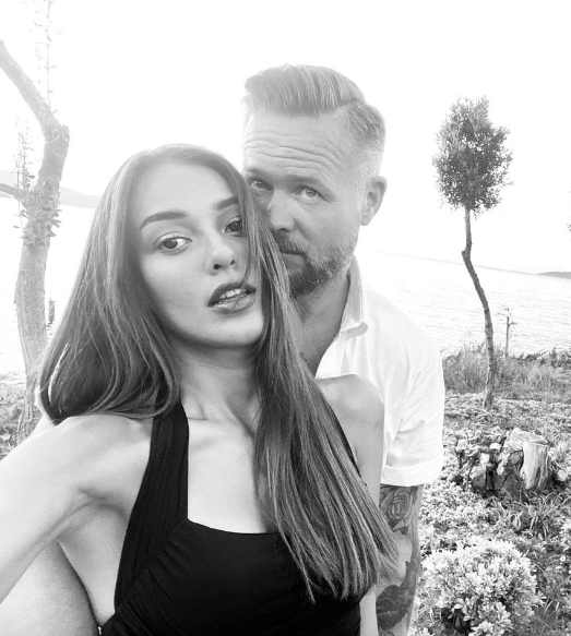 Dilan Çiçek Deniz'den 'geri dönüşü yok' mesajı! Ayrıldığı sevgilisi Thor Saevarsson'a tüm hediyeleri geri gönderdi 5