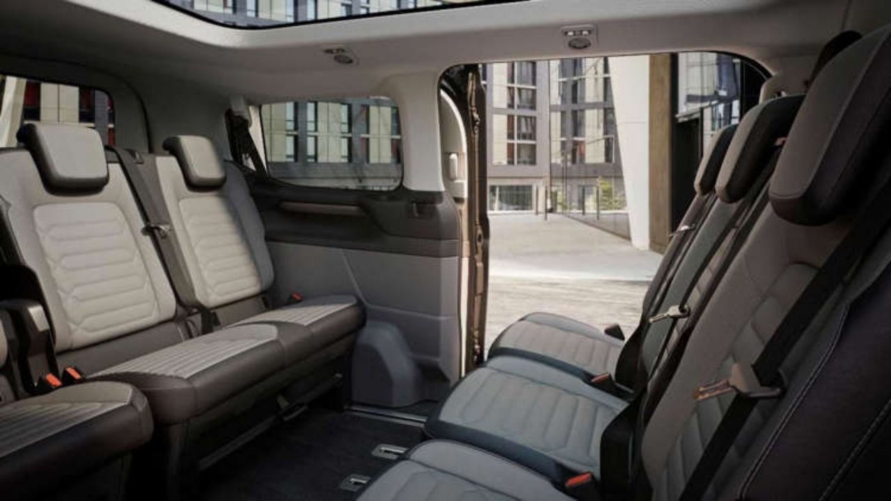 Ford, Kocaeli fabrikasında üreteceği E-Tourneo Custom’u tanıttı 4