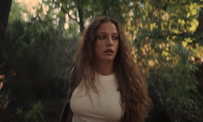 Serenay Sarıkaya ile Burak Deniz'in başrolünde yer aldığı 'Şahmaran'ın yayın tarihi belli oldu 10