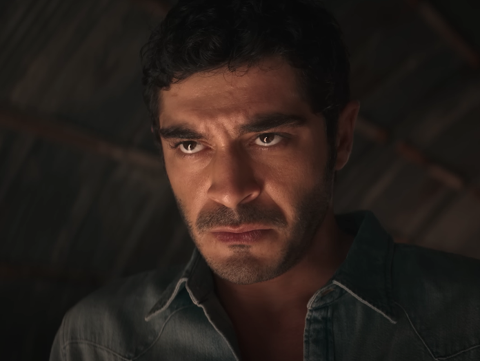 Serenay Sarıkaya ile Burak Deniz'in başrolünde yer aldığı 'Şahmaran'ın yayın tarihi belli oldu 12