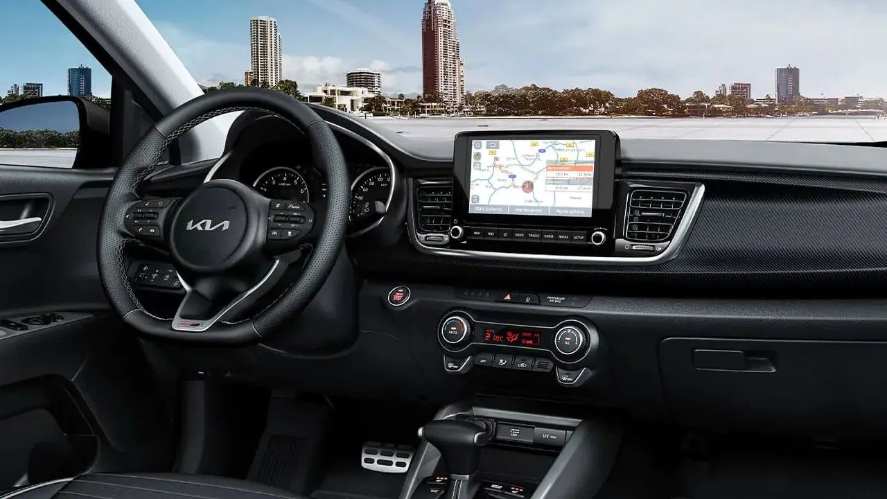 Kia Fiyat Kozunu Devreye Soktu! En Büyük Rakibi Clio'ya Fark Attı 6