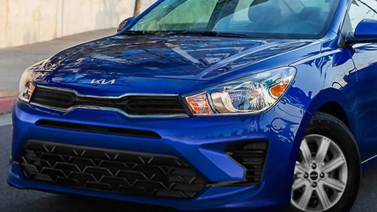Kia Fiyat Kozunu Devreye Soktu! En Büyük Rakibi Clio'ya Fark Attı 12
