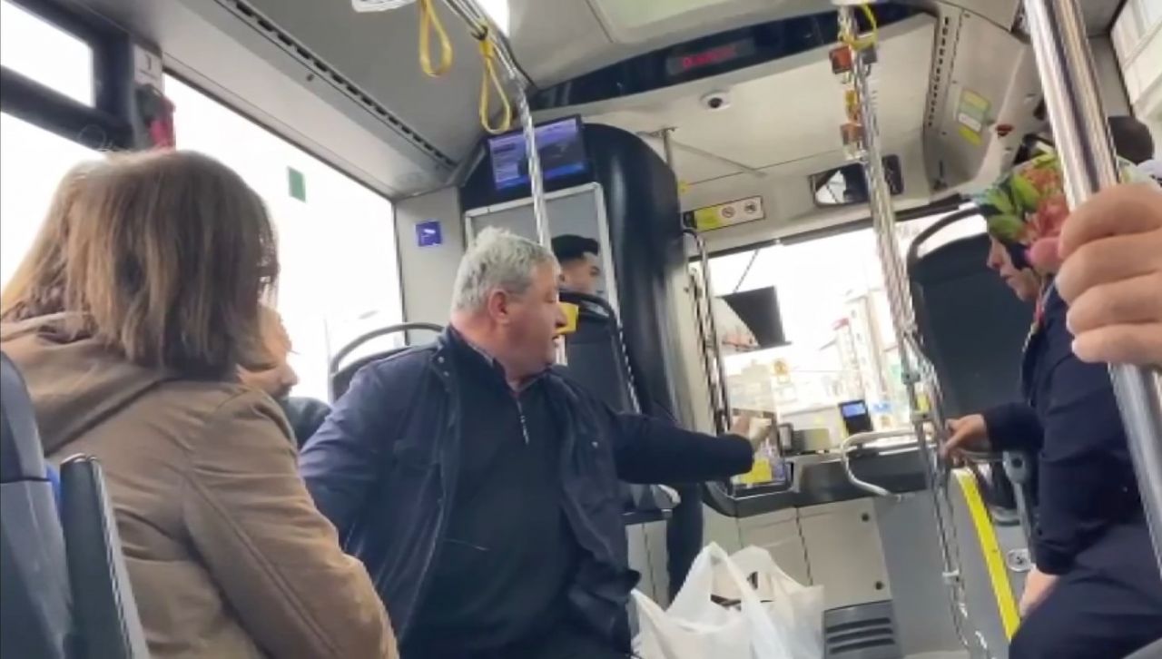 Otobüste sarsılan yolcular ile şoför arasında tartışma çıktı 4