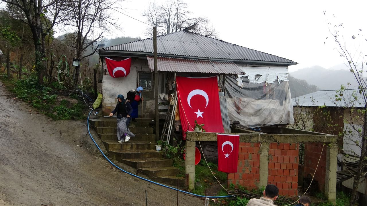 Giresunlu şehidin babaevi görenleri duygulandırdı! 1