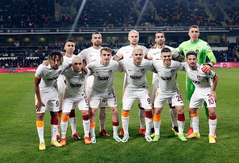 Galatasaray'da bomba patlıyor! 2 transfer 2 ayrılık... 1