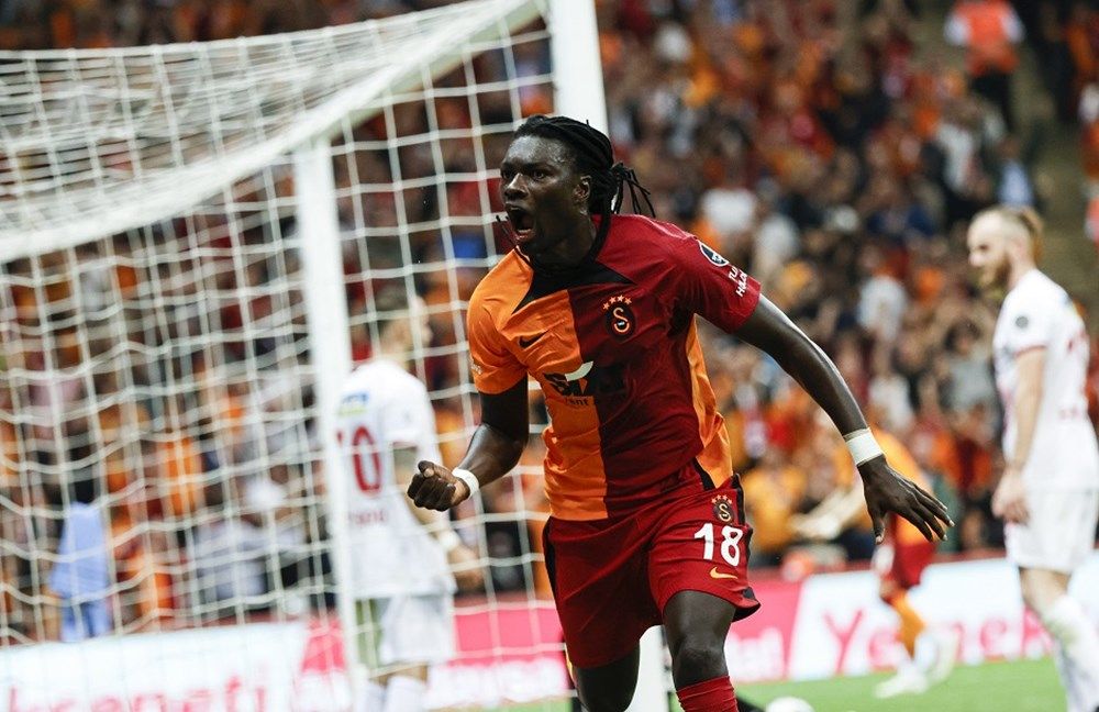 Galatasaray'da bomba patlıyor! 2 transfer 2 ayrılık... 14