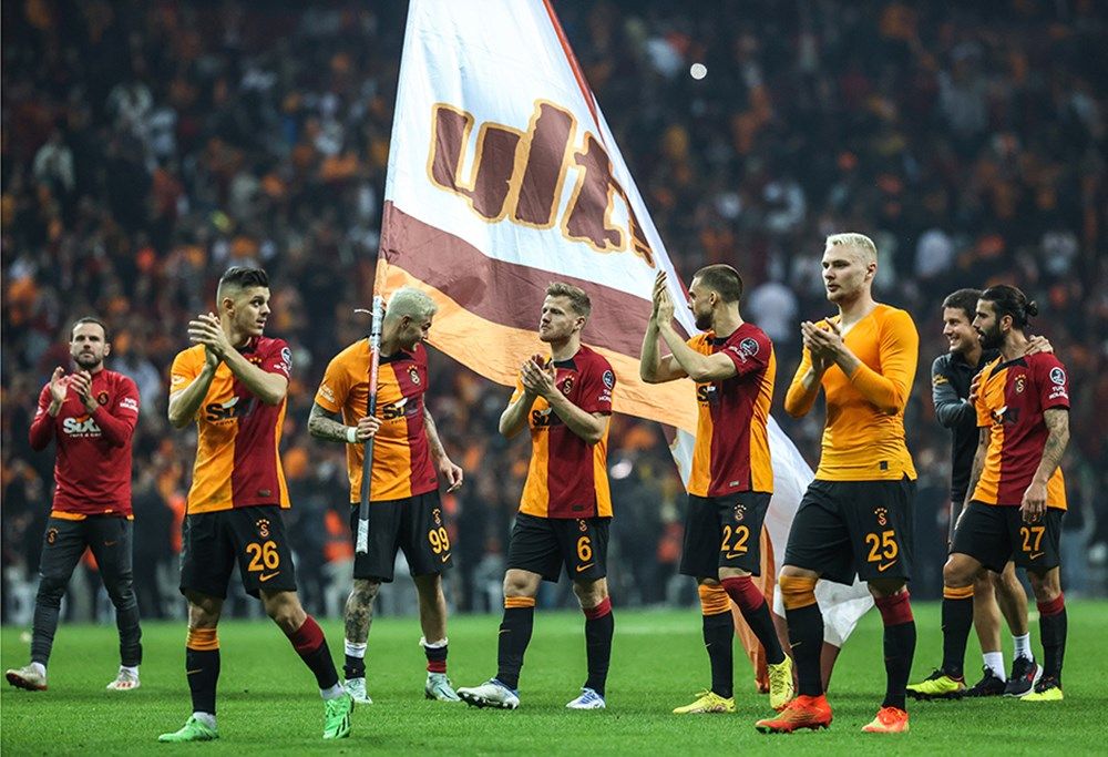 Galatasaray'dan 1 değil 2 golcü bombası! Aslan'ın forvet avı başladı... 1