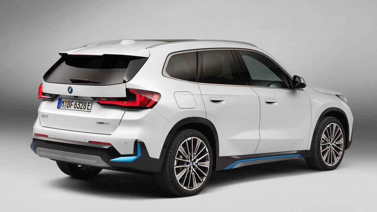 Çağın bir tık üzerinde! İşte BMW’nin tamamen elektrikli Teknolojik SUV modeli İX1 4