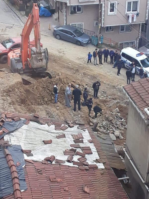 Kağıthane'de esrarengiz olay! Kazı sırasında kafatası ve iskelet bulundu! 4