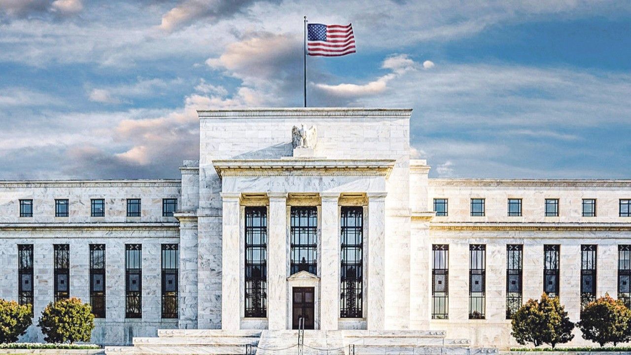Benzin ve montorin fiyatlarına zam gelebilir! Dolar, euro ve altın yükselişe geçti 1