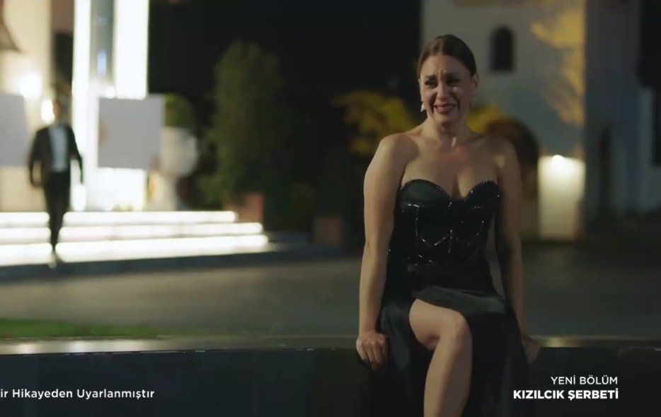 Kızılcık Şerbeti Dizisinde Düğün Sonrası Başrol Oyuncusu gönderilme kararı alındı 1
