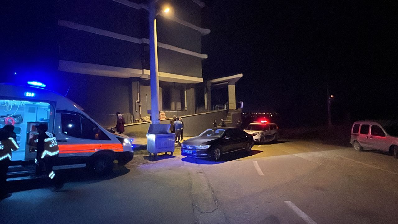 Düzce'de üniversite öğrencisi feci şekilde can verdi! Evine giden arkadaşları fark etti... 4