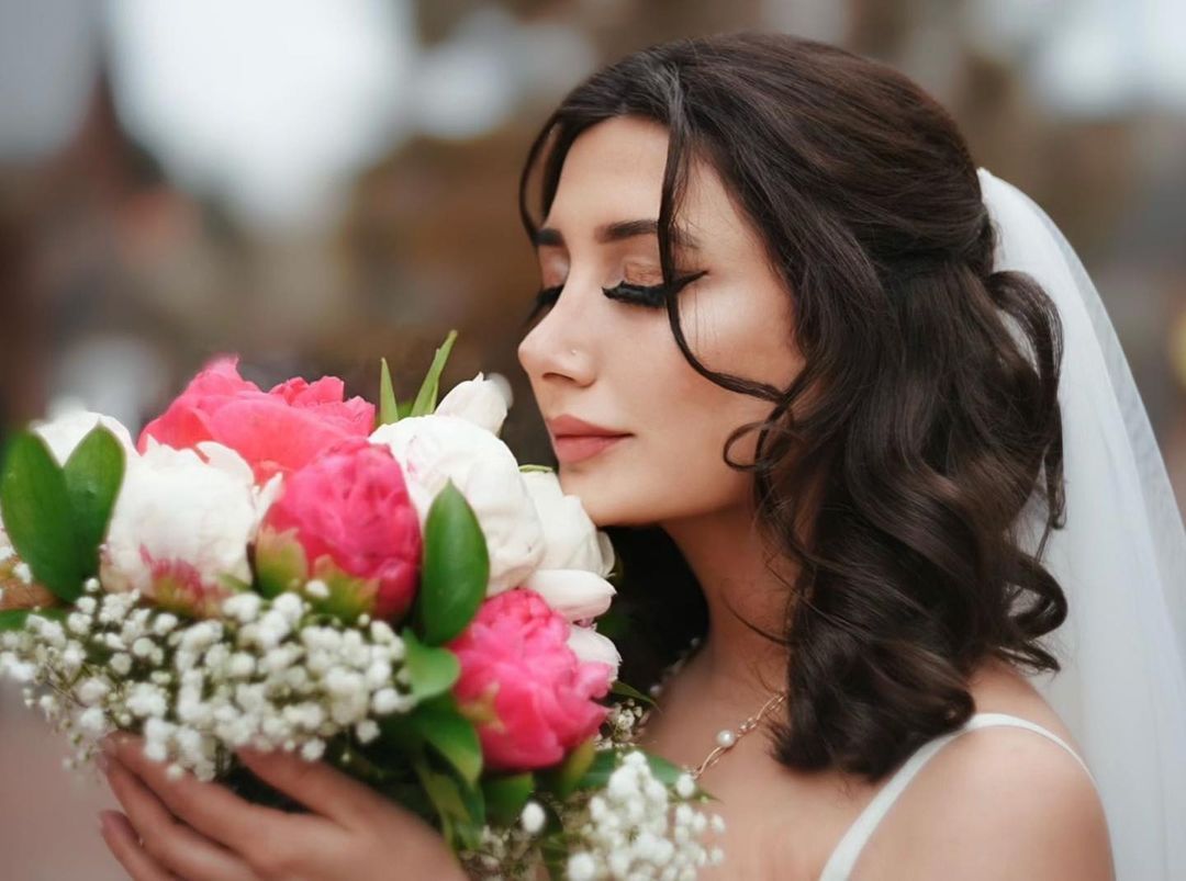 Türkücü Ceylan'ın kızı Melodi Bozkurt evlendi 2