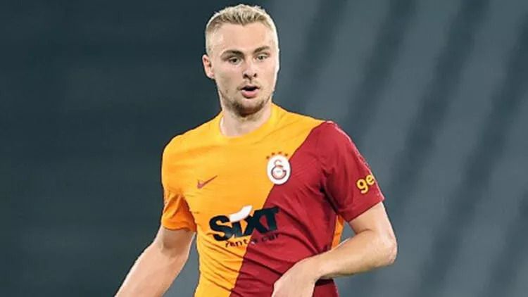 Galatasaray'da sıcak saatler! Bombalar bir bir patlayacak... 2