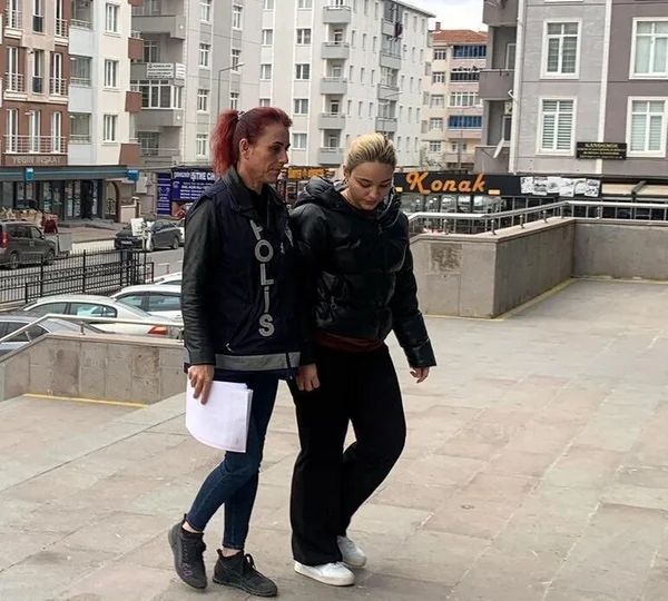 Sahte doktoru ifşa eden astsubay sevgili akılalmaz detayları açıkladı! Diğer sevgili kıskanınca... 7