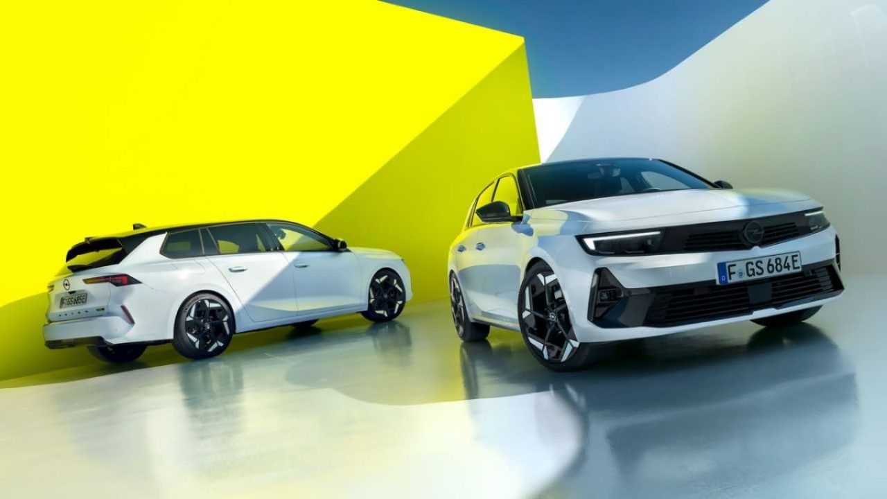 Opel, yeni elektrikli modelleri Astra GSe ve Astra Sports Tourer GSe’yi tanıttı 1