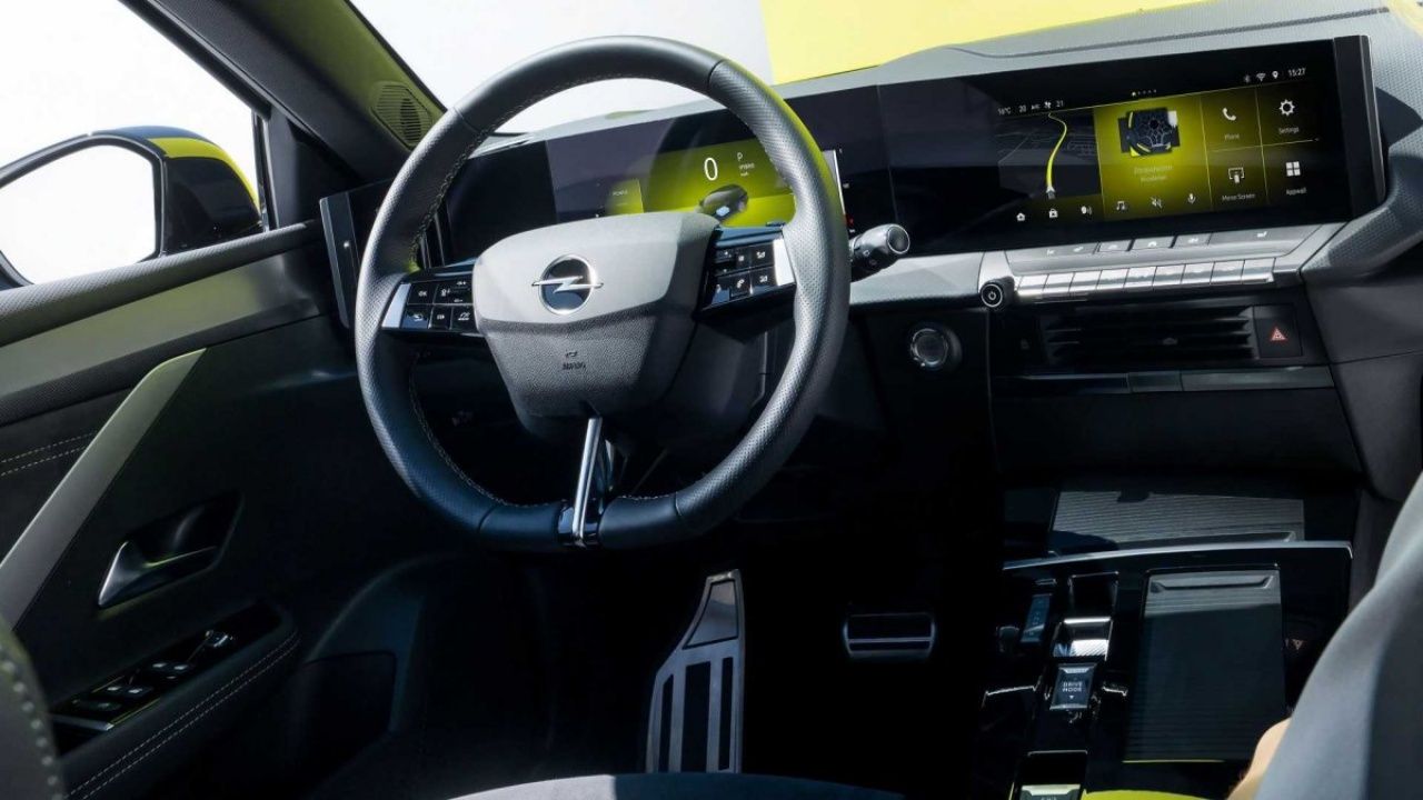 Opel, yeni elektrikli modelleri Astra GSe ve Astra Sports Tourer GSe’yi tanıttı 2