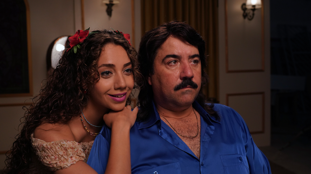 Ata Demirer'in yeni filmi ‘Bursa Bülbülü’nden ilk kareler paylaşıldı 11