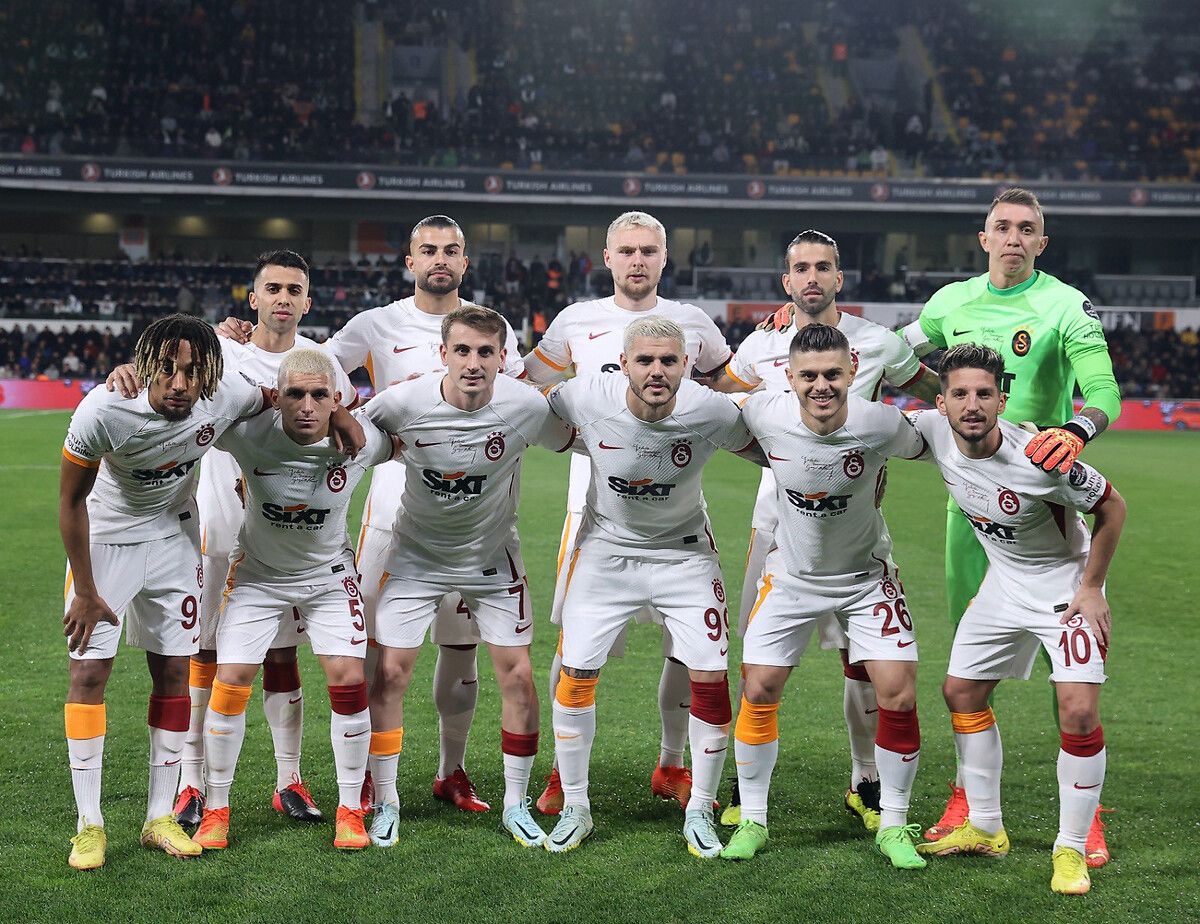 Ayrılık kararını resmen açıkladı 10