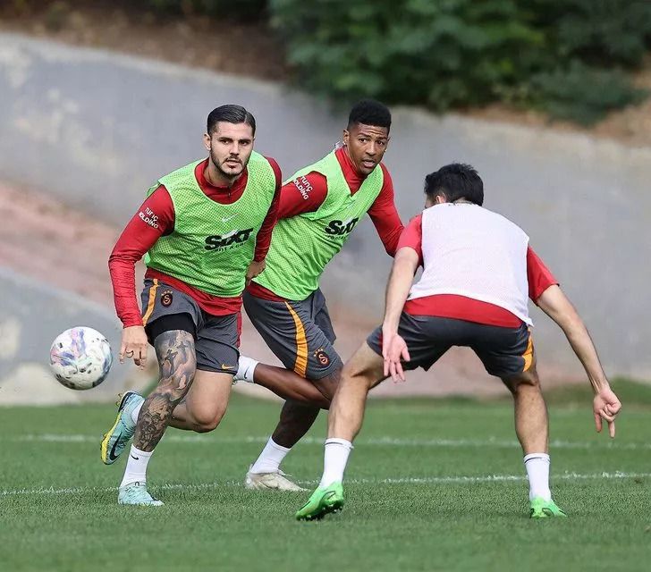 Galatasaray'dan açıklama! Icardi kızlarını alıp ülkesine döndü 2
