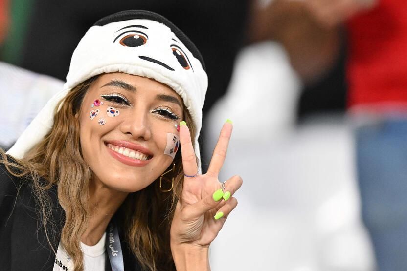 Sahada yıldızlar, tribünde güzeller! İşte Dünya Kupası'nın nefes kesen anları... 4