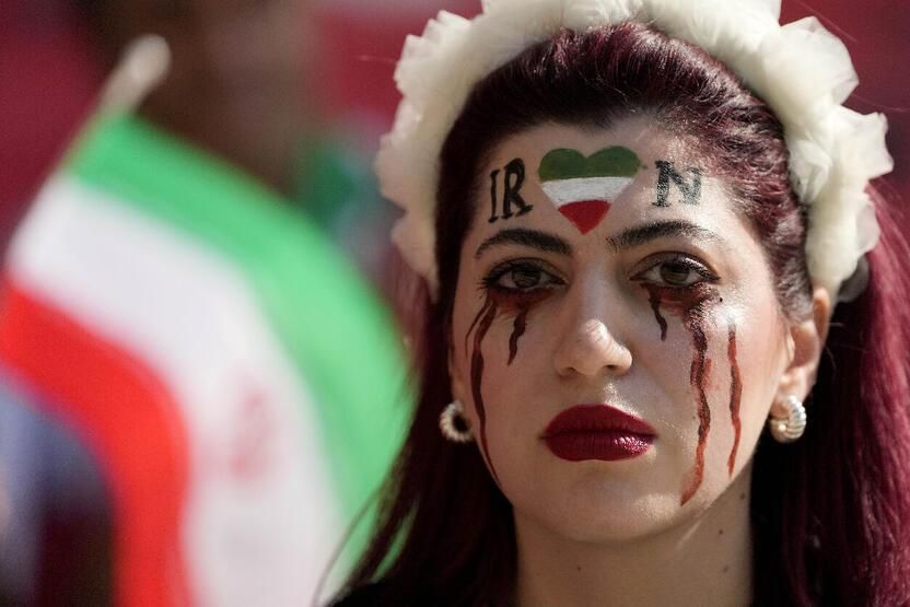 Sahada yıldızlar, tribünde güzeller! İşte Dünya Kupası'nın nefes kesen anları... 59