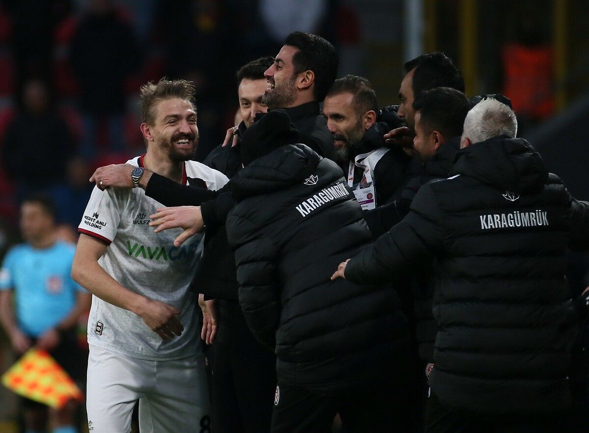 Okan Buruk'tan Caner Erkin kararı 7