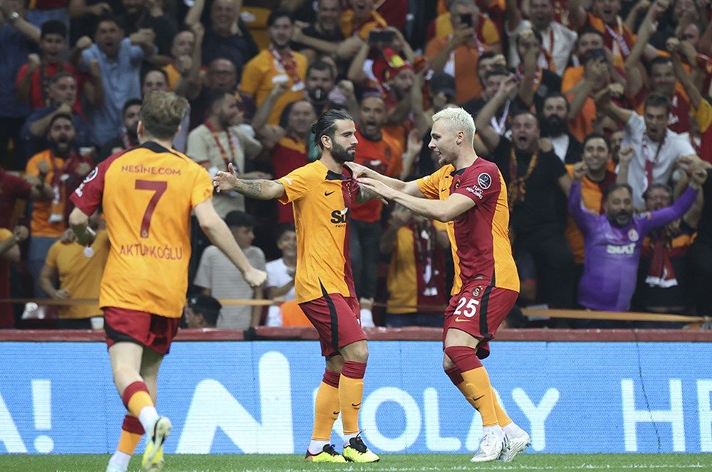 Sevilla'dan Cimbom'a bomba! Galatasaray'ın bir yıldızı daha elden kaçıyor... 10