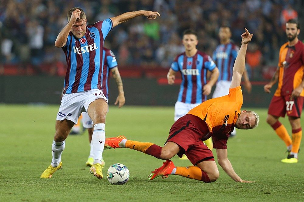 Sevilla'dan Cimbom'a bomba! Galatasaray'ın bir yıldızı daha elden kaçıyor... 13