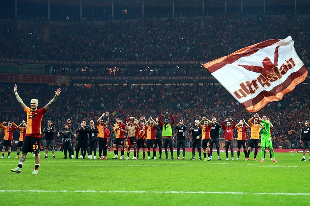 Sevilla'dan Cimbom'a bomba! Galatasaray'ın bir yıldızı daha elden kaçıyor... 2