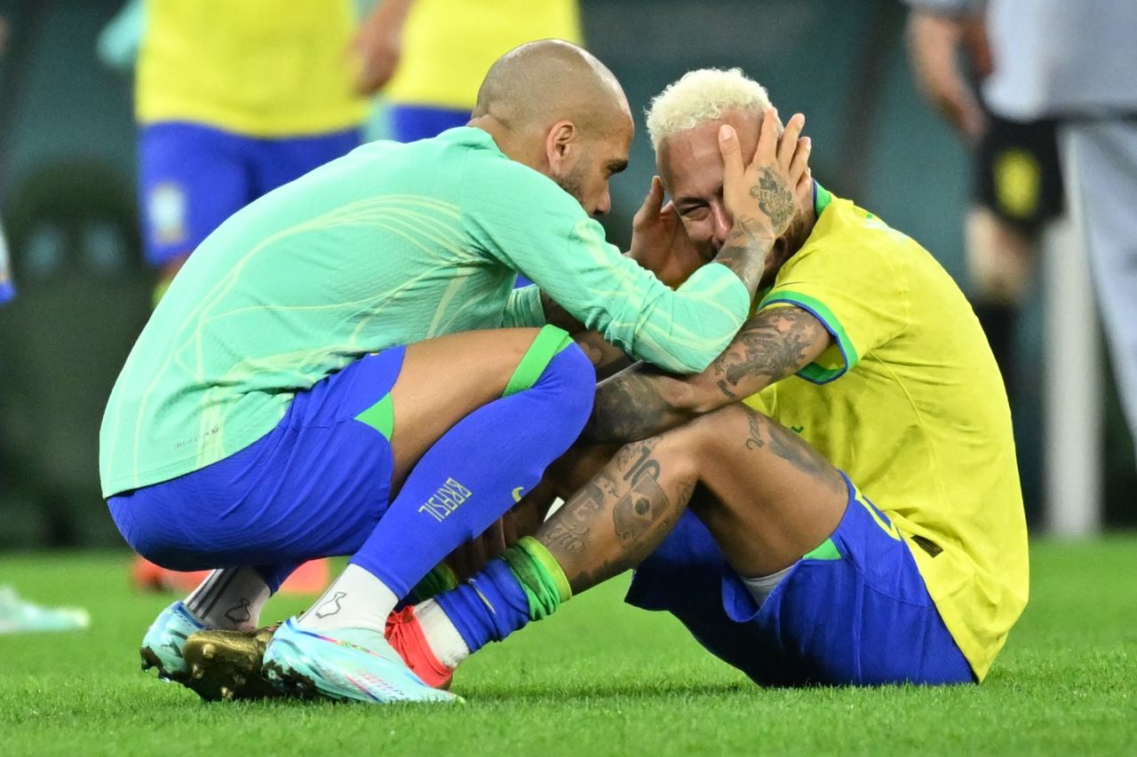 Geceye Neymar’ın gözyaşları damga vurdu 10