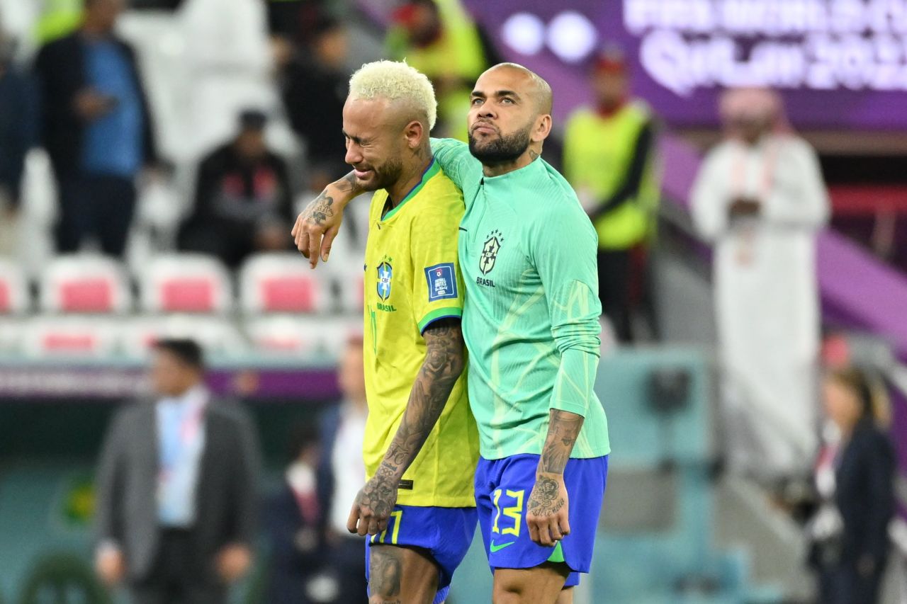 Geceye Neymar’ın gözyaşları damga vurdu 12