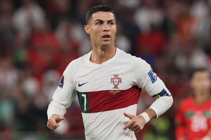 Ronaldo darmadağın, Messi kupaya doğru! 4