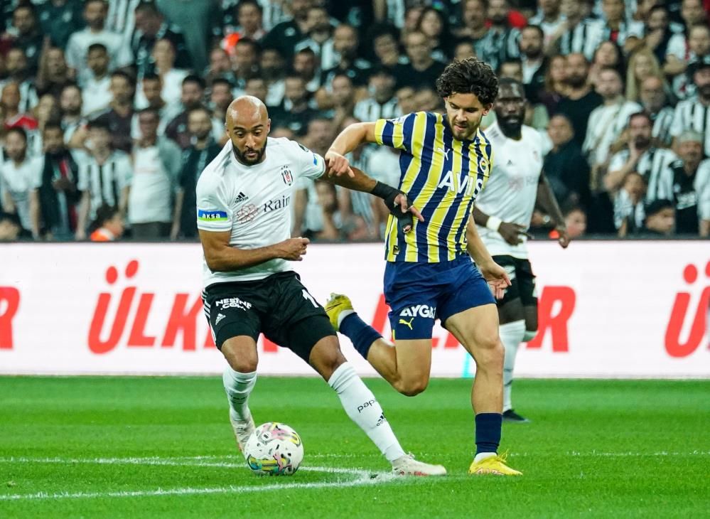 Bir Fenerbahçeli daha Napoli'ye gidiyor! 3