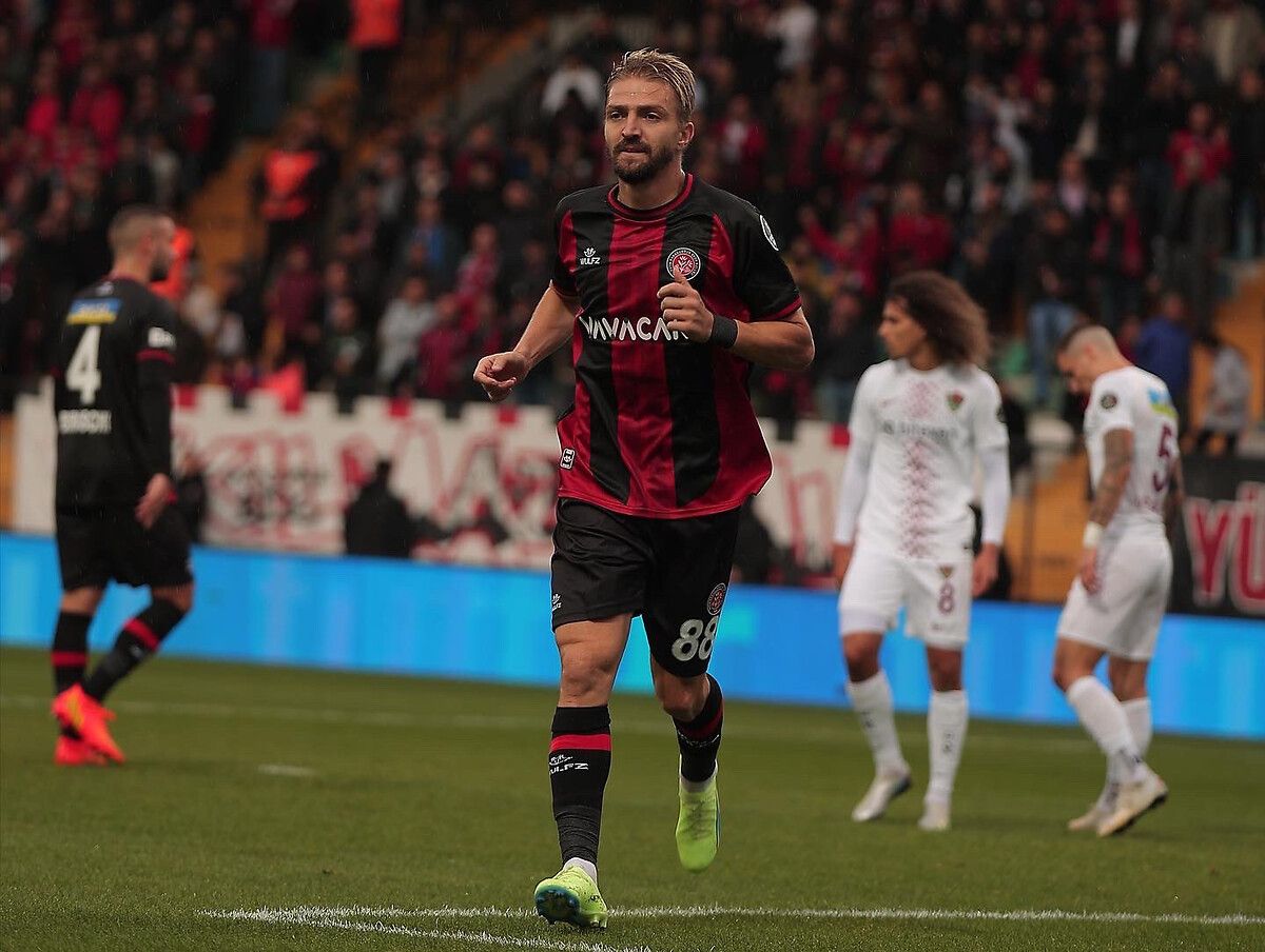 Beşiktaş Caner Erkin ile görüşmelere başladı! 4