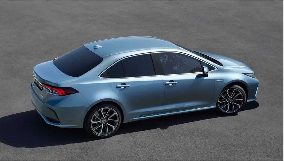 Toyota Tüm Fiyat Listelerini Güncelledi! Corolla, Hibrit, Cross Fiyatlarını Aşağıya Çekti 12