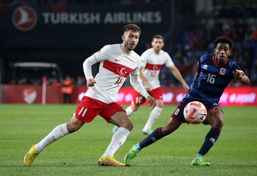 Fenerbahçe yeni golcünü buldu! Eski Galatasaraylı Kadıköy yolunda... 8
