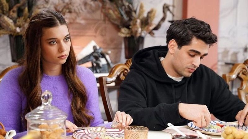 Milyonları Ekrana Bağlayan En Popüler Dizi Belli Oldu! 12