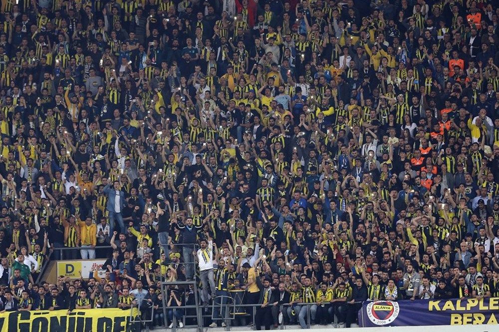 Fenerbahçe yayın gelirinde, Galatasaray tribünde zirvede 1