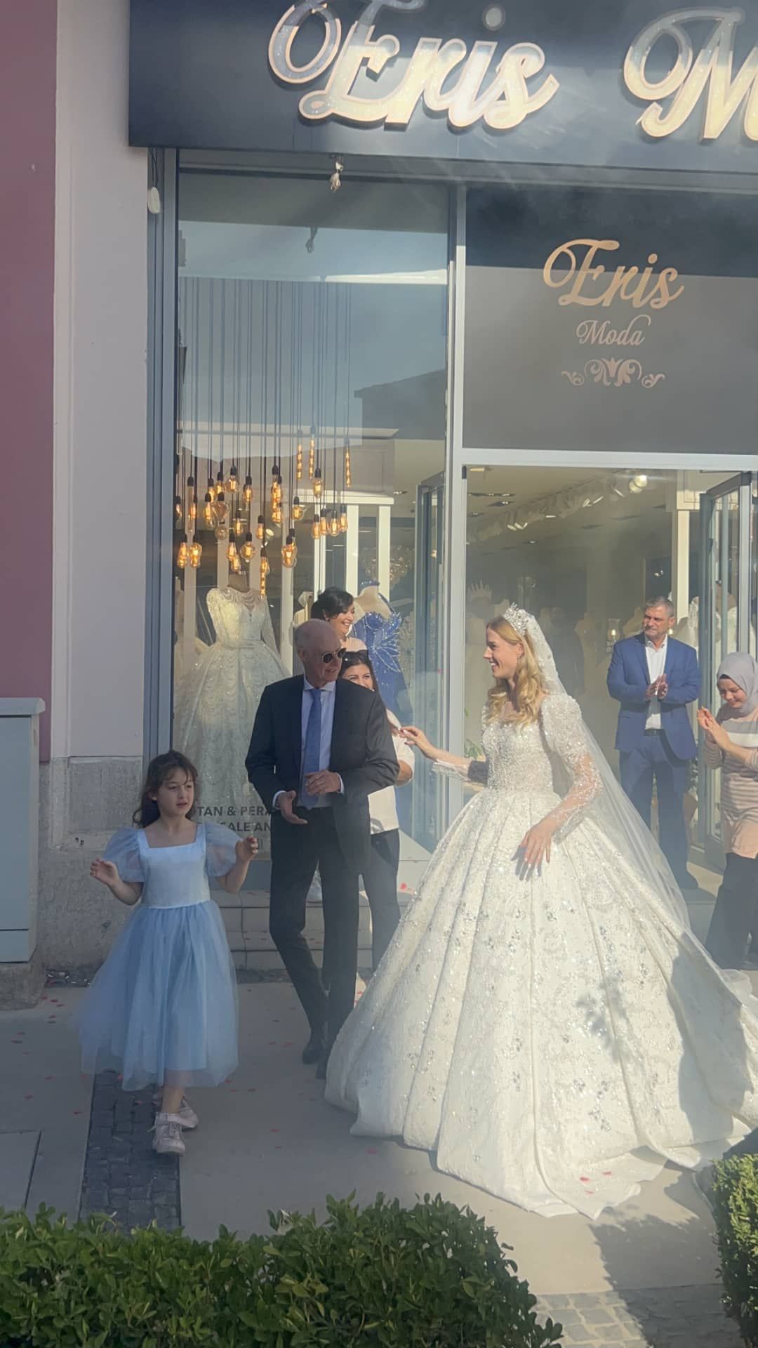 Wilma Elles sürpriz nikahtan karelerini paylaştı 7
