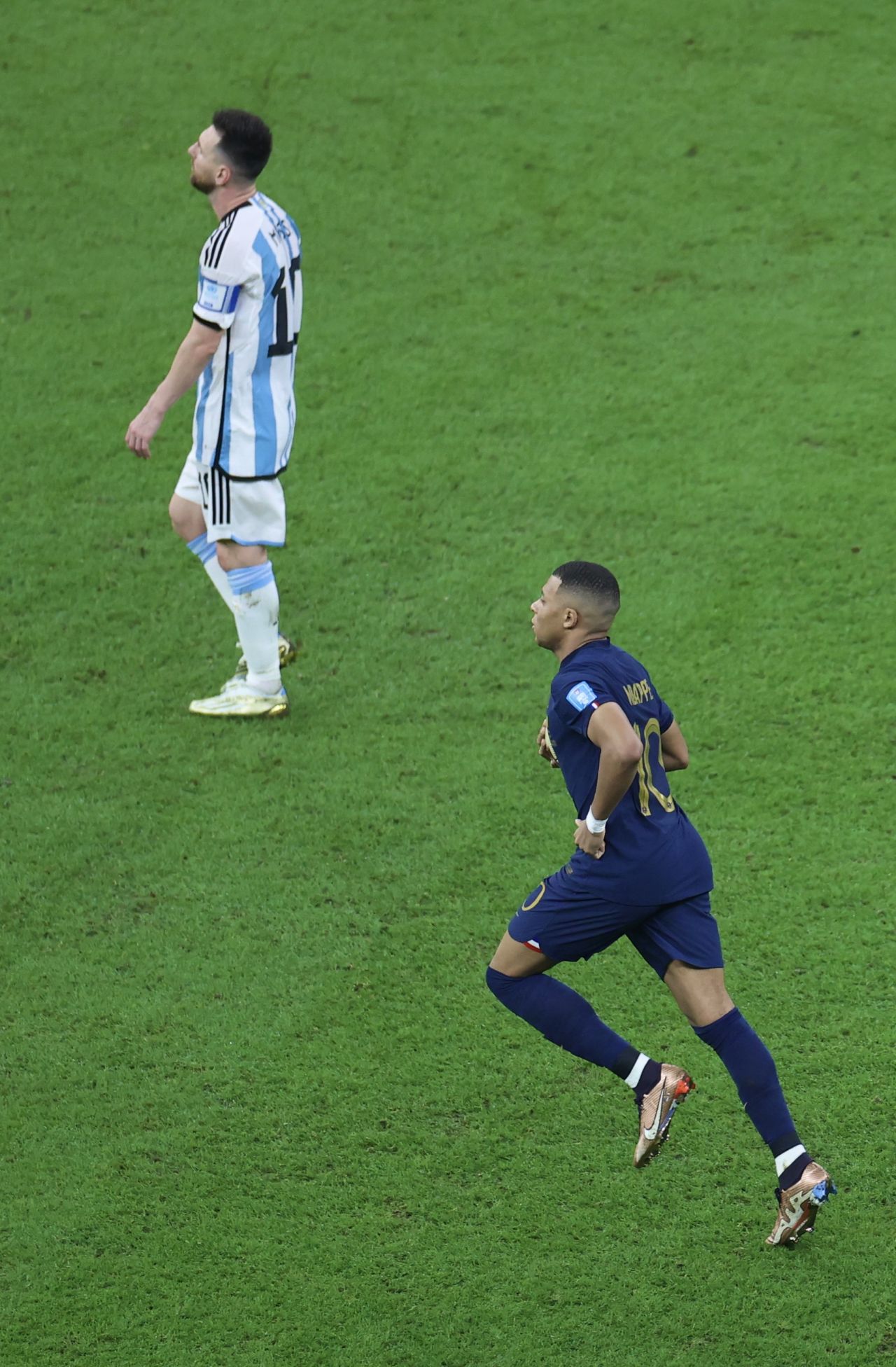 Messi ve Mbappe'den birbirlerine olay hareket 1