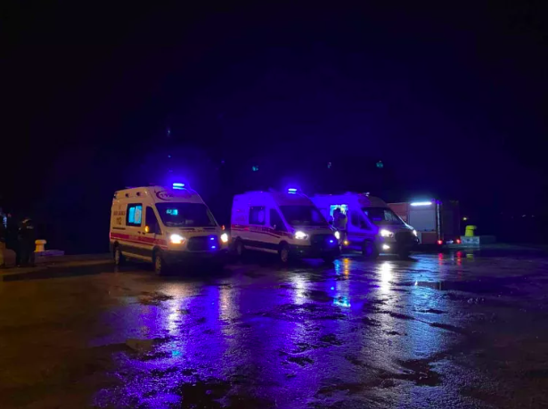 Sinop açıklarında kuru yük gemisinde çıkan yangında yeni gelişme: Valilik acı haberi duyurdu 5