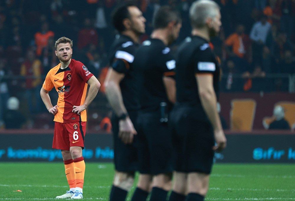 Galatasaray'a aylar önce gelmişti, şimdi yol göründü! Yerine gelecek isim ise belli oldu 7