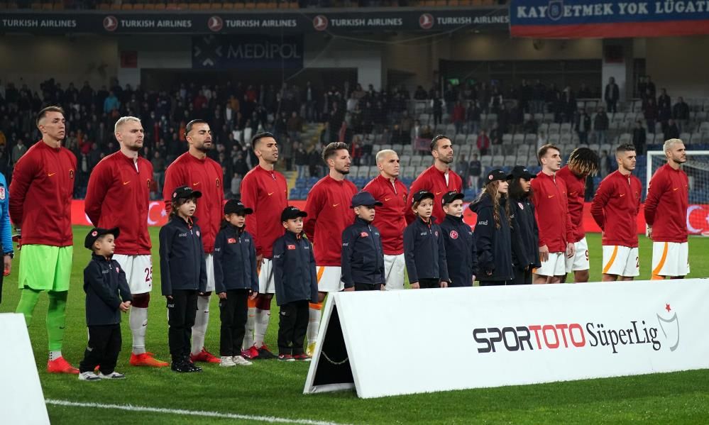 Galatasaray'da beklenmedik ayrılık 10