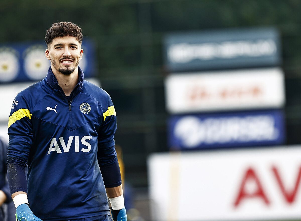 Fenerbahçe'de Altay Bayındır depremi! 17