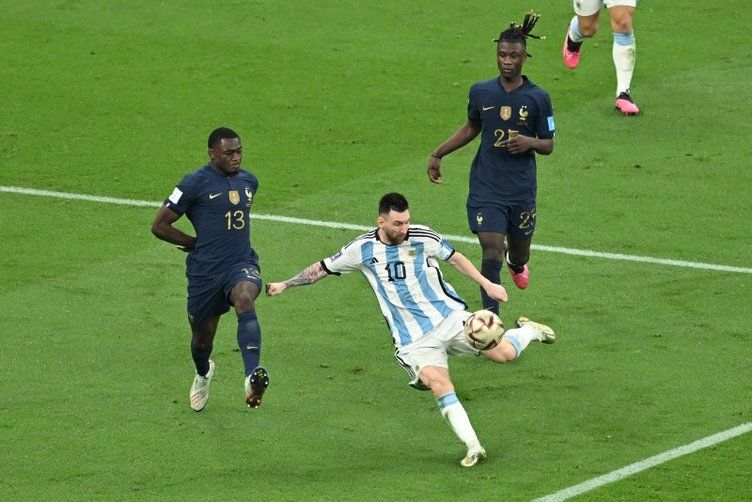 Yok böyle kehanet! Lionel Messi'yi tam 7 yıl önceden bilmiş 10