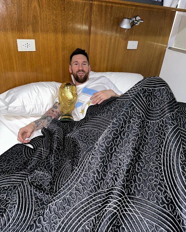Messi'yle dalga geçtiler! "Ronaldo'ya bak ve öğren" 10