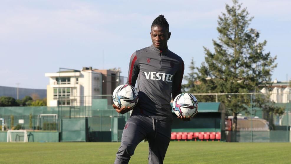 Kartal çifte stoper avına çıktı! Kaleye golü kapatacaklar 9